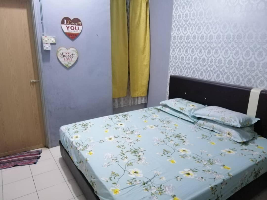 Homestay Perpaduan, Taman Bercham Raya Ulu Kinta Ipoh Perak Kampong Batu Lapan  Esterno foto